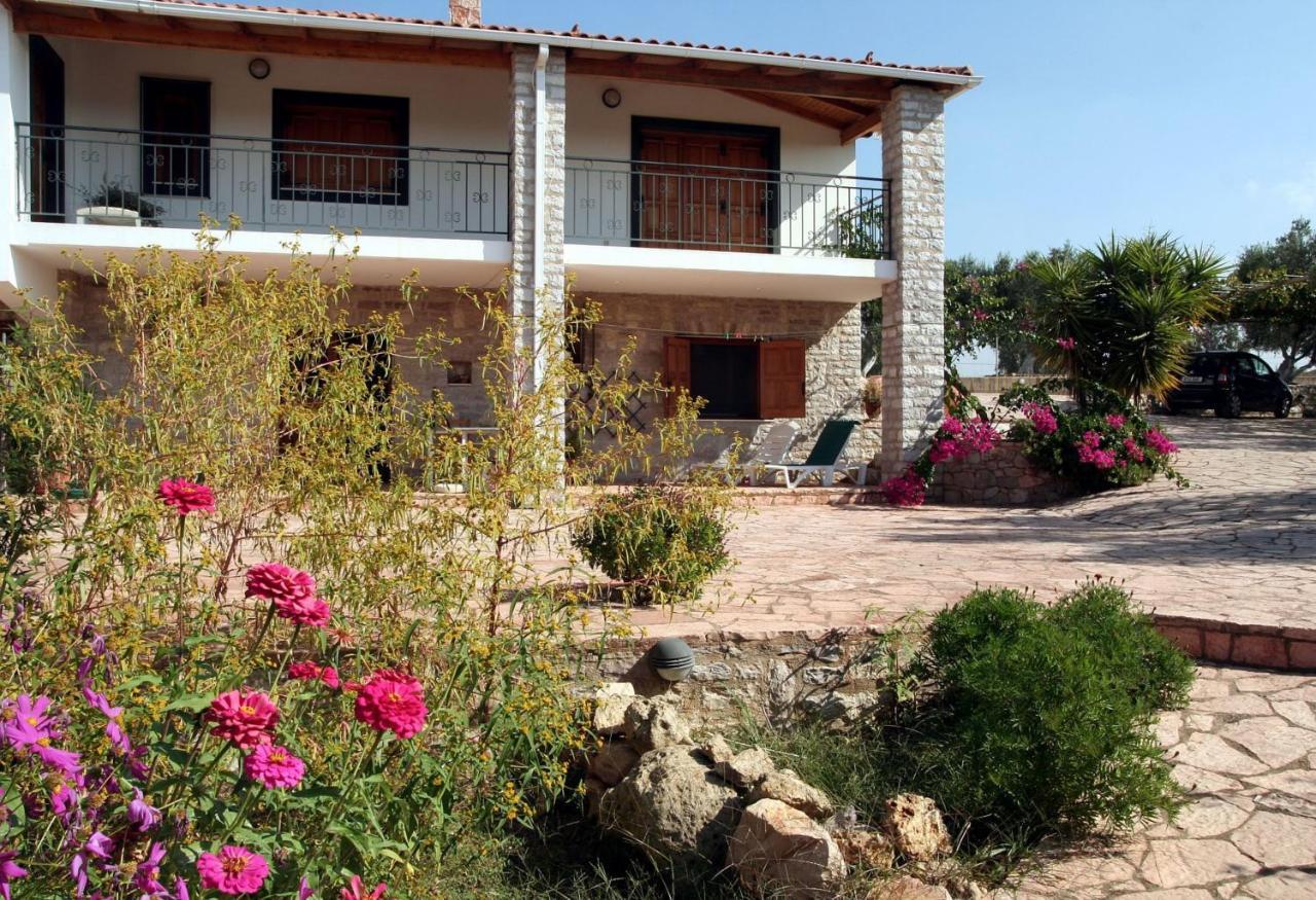 Agios Ilias  Ionianeon Apartments מראה חיצוני תמונה