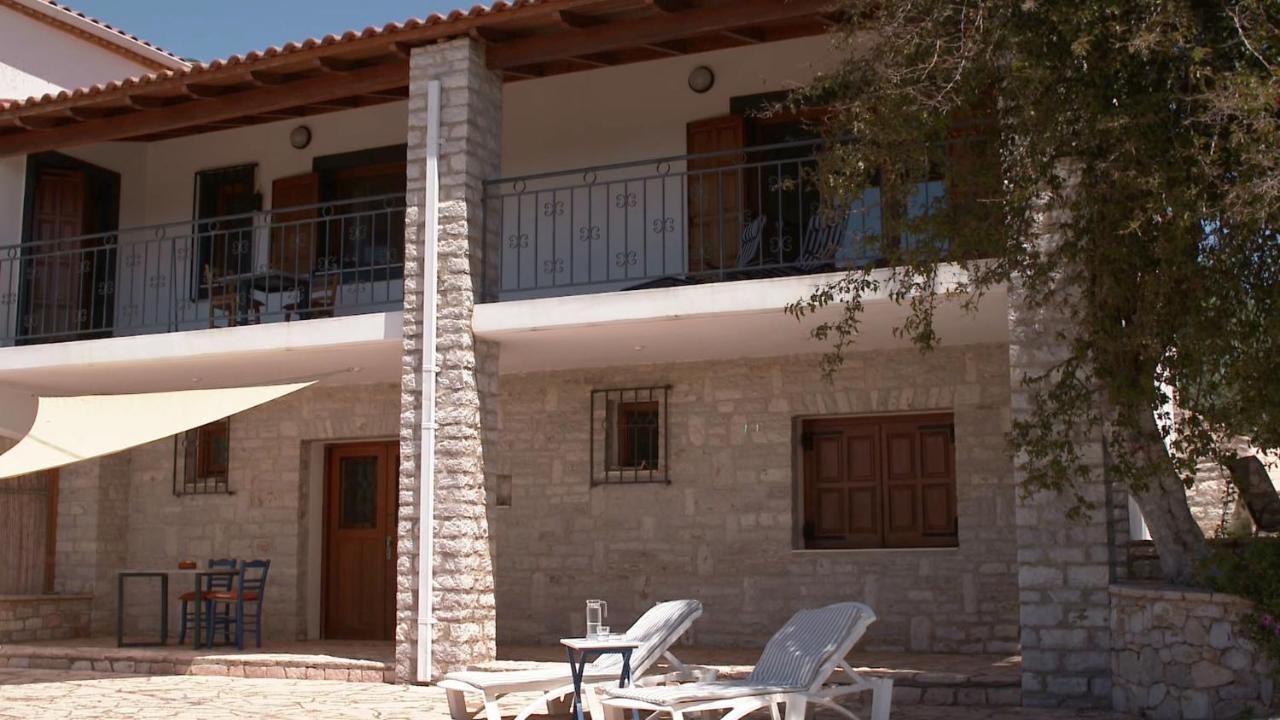 Agios Ilias  Ionianeon Apartments מראה חיצוני תמונה